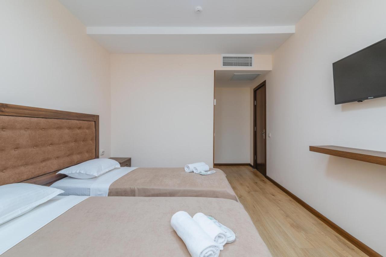 Gala Boutique Hotel Kutaisi Ngoại thất bức ảnh