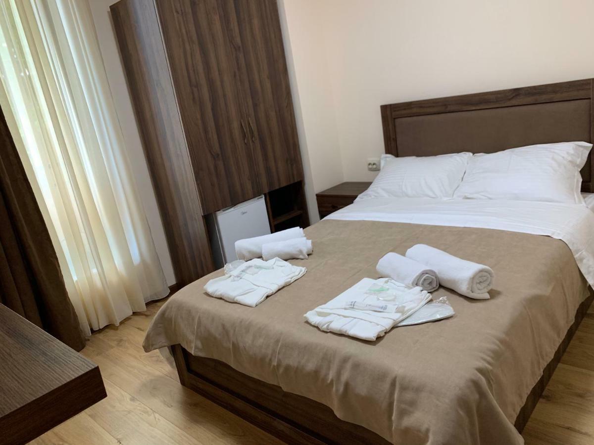 Gala Boutique Hotel Kutaisi Ngoại thất bức ảnh