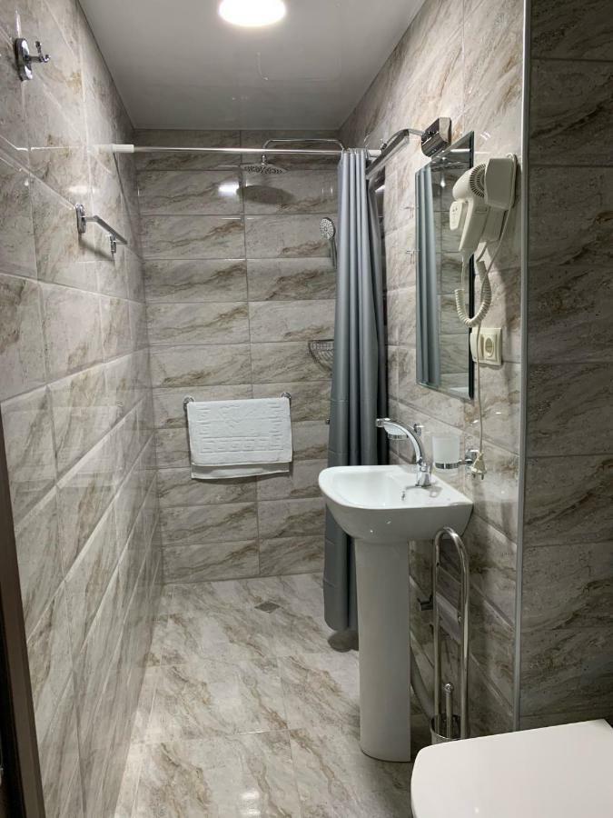 Gala Boutique Hotel Kutaisi Ngoại thất bức ảnh